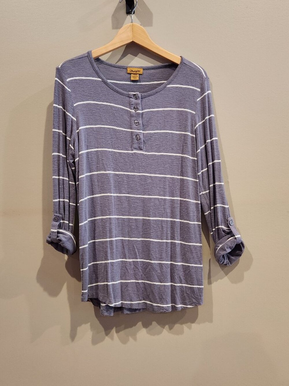 Wrangler Womens Striped Henley Top Medium Gray Long Sleeve Roll Tab Casual Shirt